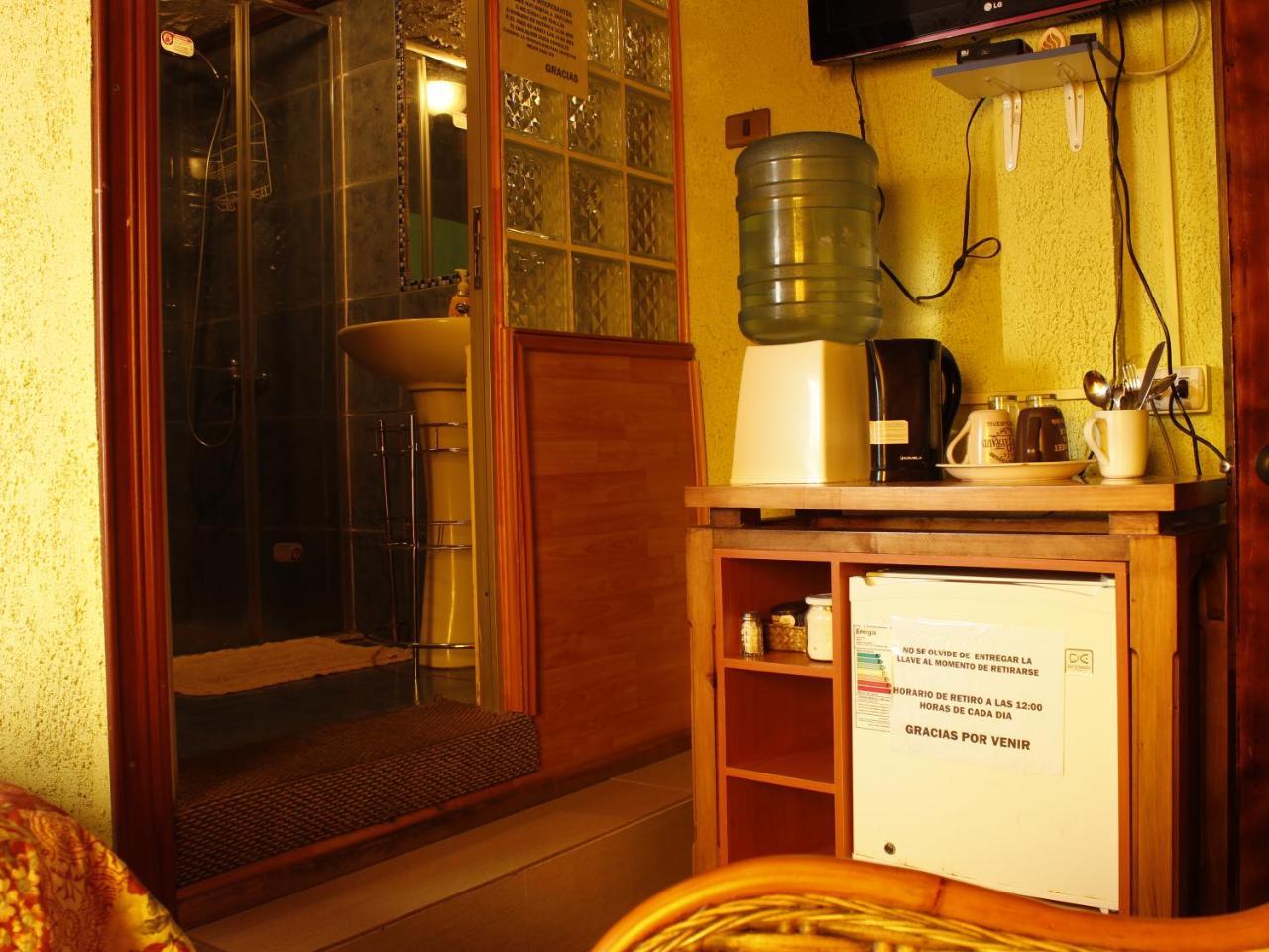 Hostal Inthalassa Калдера Екстериор снимка